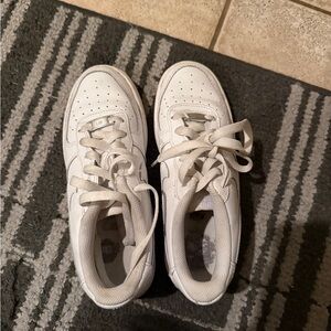 White Nike Air Force 1